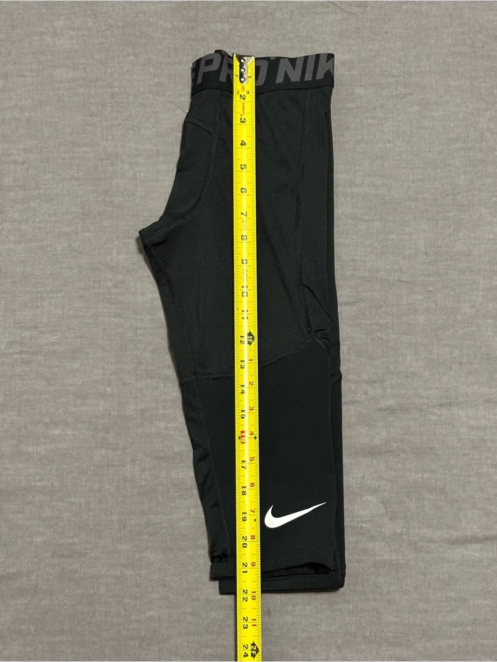 Nike Black Girls' Pro Compression Capri Leggings with White Swoosh - Picture 3 of 6